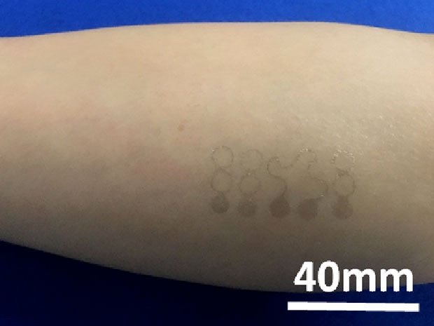 electronic tattoo تتوی الکترونیکی موقت با قابلیت اندازه‌گیری دقیق فشار خون