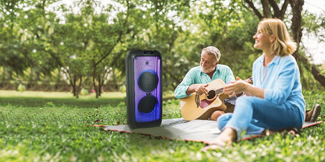 guitar-speaker-2.jpg