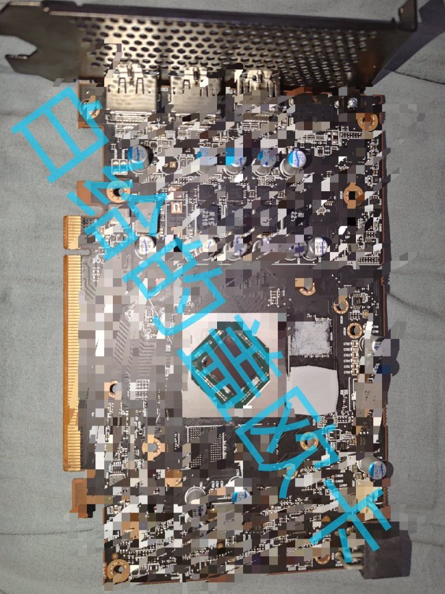 کارت گرافیک AMD Radeon RX 7500