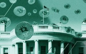 ادعای مالکیت ۴۰٪ بیت کوین توسط آمریکا تا ۲۰۲۵؛ واقعیت یا خیال؟