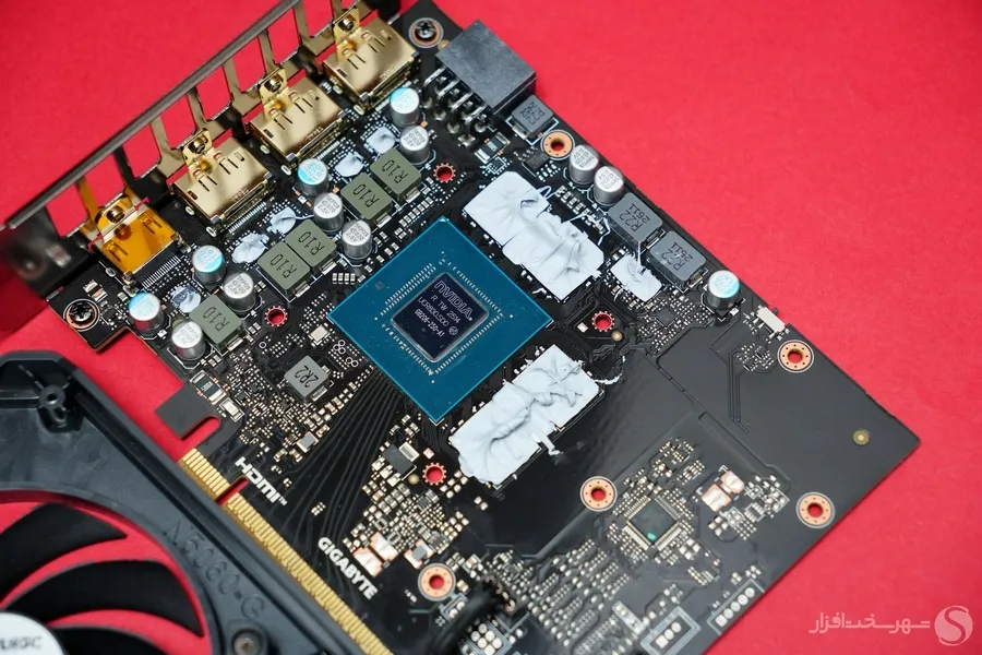 Gigabyte-RTX-5060-Gaming-oc-8G-teardown-thermal-gel