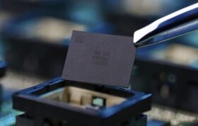 یک تراشه NAND