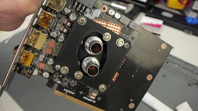 اورکلاک RTX 5050 با یخچال کمپینگ؛ رکوردهای جهانی زیر و رو شد 5050-SHUNT-02.jpg