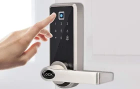 دستگیره هوشمند با اثر انگشت