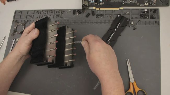 ایده جالب تبدیل کولر بادی به مایع با استفاده از آب یخ! اوراق کردن کولر بادی