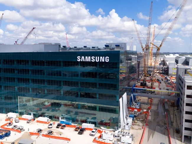 تنگنای عرضه TSMC، مشتریان را به سوی سامسونگ فاندری سوق داد Samsung-Foundry.webp